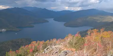 Lake Shikaribetsu from Autumn to Winter