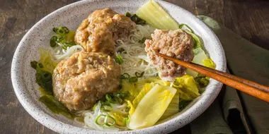 Chinese Noodles and Meatballs