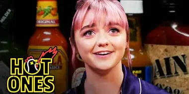 Maisie Williams Shivers Uncontrollably While Eating Spicy Wings