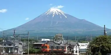 Gakunan Electric Train: A New Outlook in the Foothills of Mt. Fuji