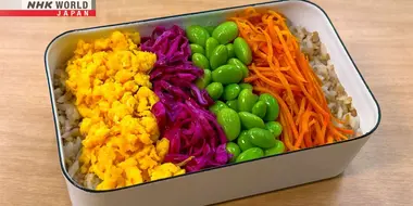 Rainbow Soboro Bento & Green Veggies and Chicken Sandwich Bento