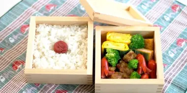 Authentic Japanese Cooking: A Hinomaru Bento with Heartwarming Dishes