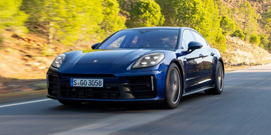 Porsche Panamera 4