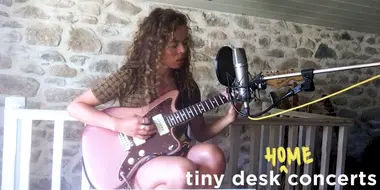 Nilüfer Yanya: Tiny Desk (Home) Concert