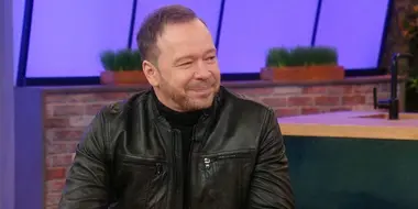 Donnie Wahlberg is hanging with Rach today