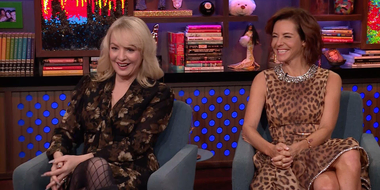 Wendi McLendon-Covey and Stephanie Ruhle