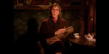 Log Lady Introduction - S02E06