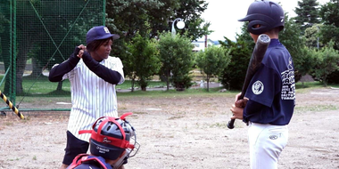 A US Pro Coach for Japan's Youth Baseball