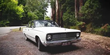 Chrysler Valiant V8