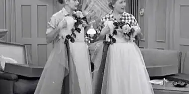 Lucy and Ethel Buy the Same Dress