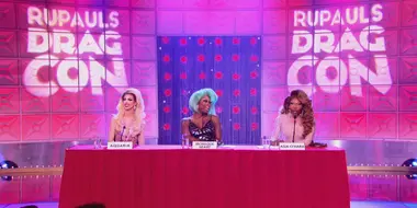 Drag Con Panel Extravaganza