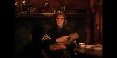 Log Lady Introduction - S01E03