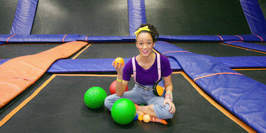 Meekah Bounces Around Skyzone!