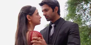 Khushi breaks her fast with Arnav