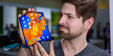 Foldable Phones: Fashion or Future?