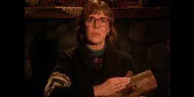 Log Lady Introduction - S01E06