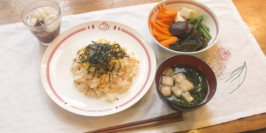 Jiyu Gakuen: Salmon Chirashi Zushi