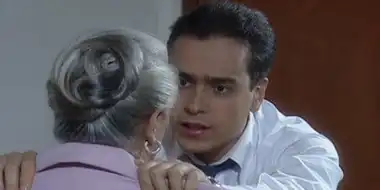 Inés encourages Armando to get Betty back