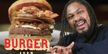 Marshawn Lynch Goes Beast Mode on a  Burger in Las Vegas