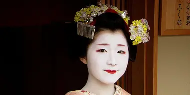 Maiko Hair Ornaments: A Classical Culture of Kawaii