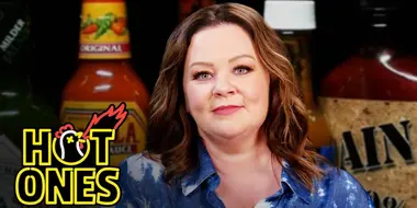 Melissa McCarthy Prepares for the Worst While Eating Spicy Wings