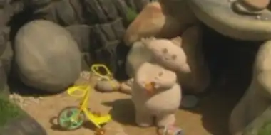 Igglepiggle's Blanket in Makka Pakka's Ditch