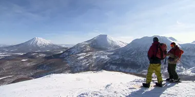 Enjoy Japow: Niseko HANAZONO