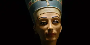 Hunt for Queen Nefertiti