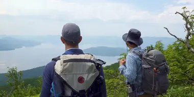 Hiking Up Mount Mokoto for a Spectacular Sea of Clouds