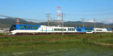 Affordable Luxury Trains: Kintetsu Railway