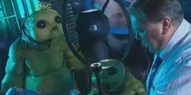 Revenge of the Slitheen (2)