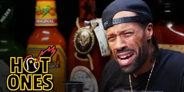 Redman Wilds Out Eating Spicy Wings