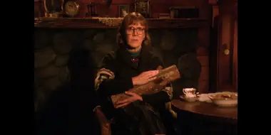 Log Lady Introduction - S01E07